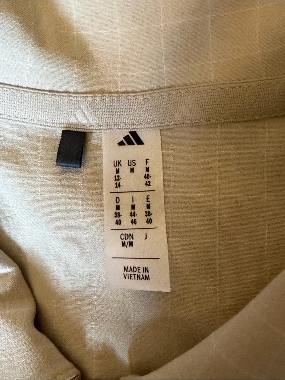 adidas men’s Beige Lightweight golf jacket size m
